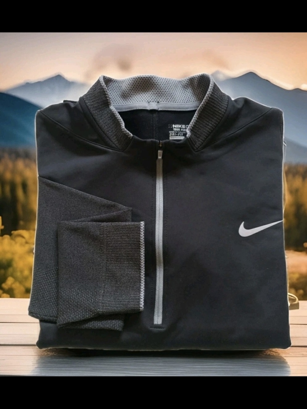 Nike Golf Tour Men’s Black Dri-FIT Quarter-Zip Jacket Sweater